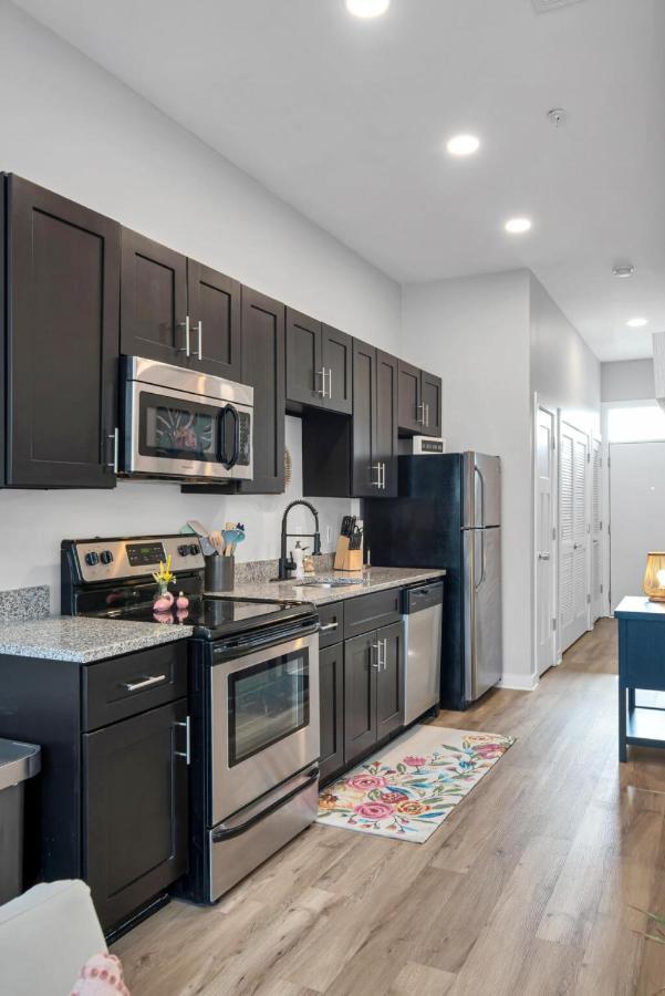 Refreshing 2 Bedroom, 3 Bed Nashville Condo W Free Parking Near Restaurants Buitenkant foto